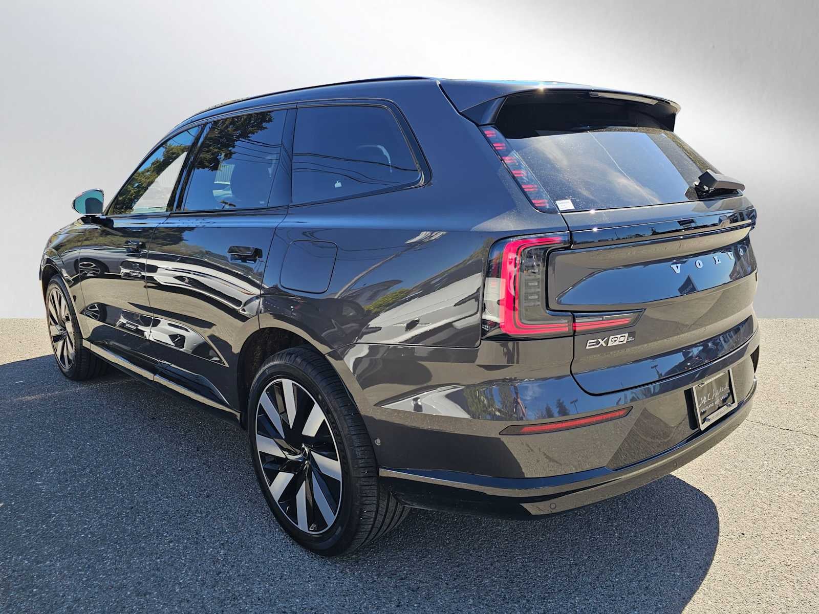 2025 Volvo EX90 Ultra
