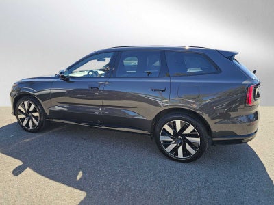 2025 Volvo EX90 Ultra