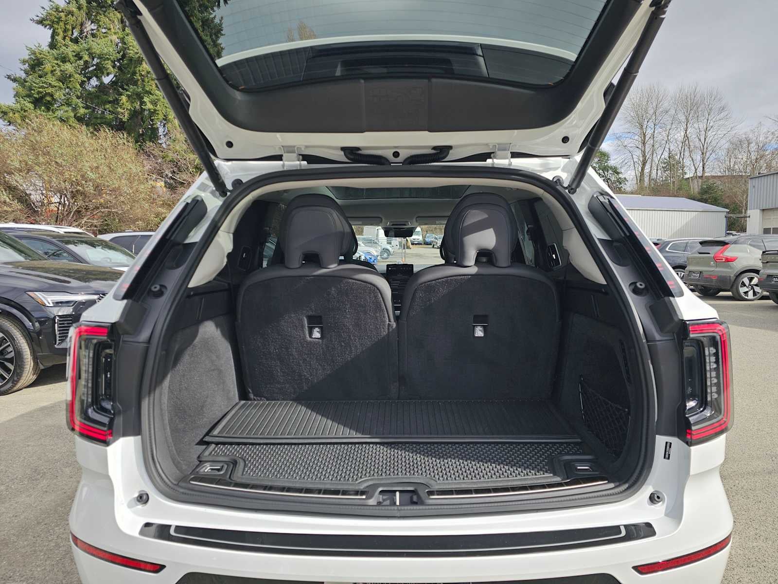 2025 Volvo EX90 Ultra