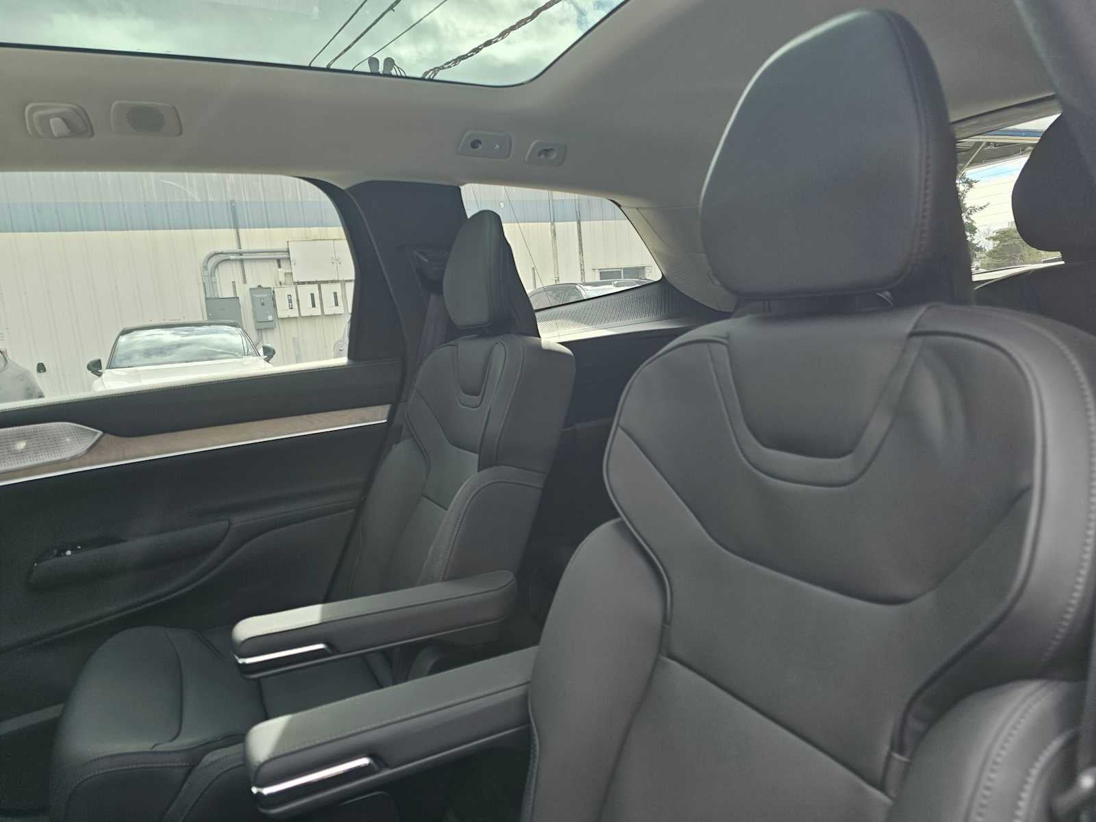 2025 Volvo EX90 Ultra