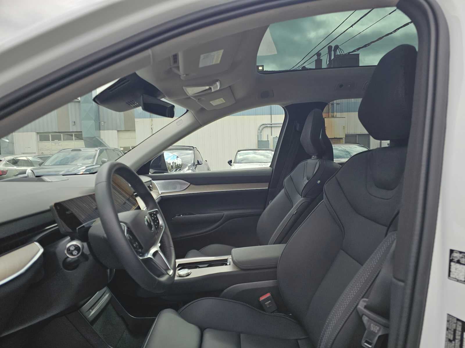 2025 Volvo EX90 Ultra