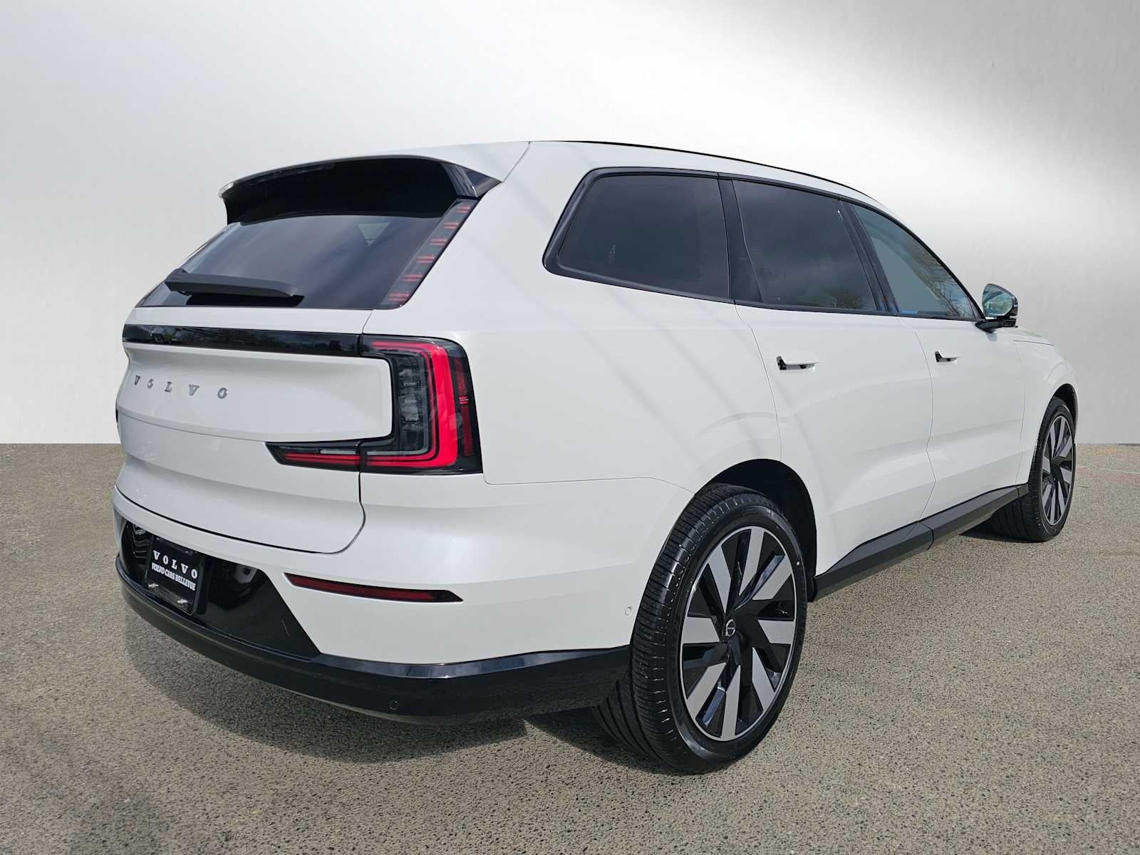 2025 Volvo EX90 Ultra