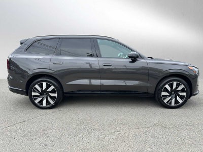 2025 Volvo EX90 Plus