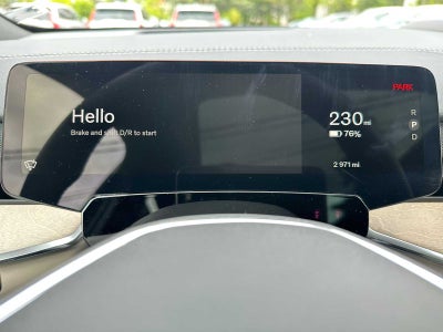 2025 Volvo EX90 Plus