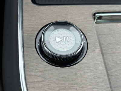 2025 Volvo EX90 Plus