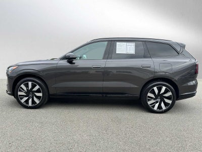2025 Volvo EX90 Plus