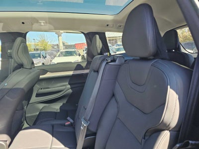 2025 Volvo EX90 Plus