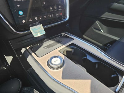 2025 Volvo EX90 Plus