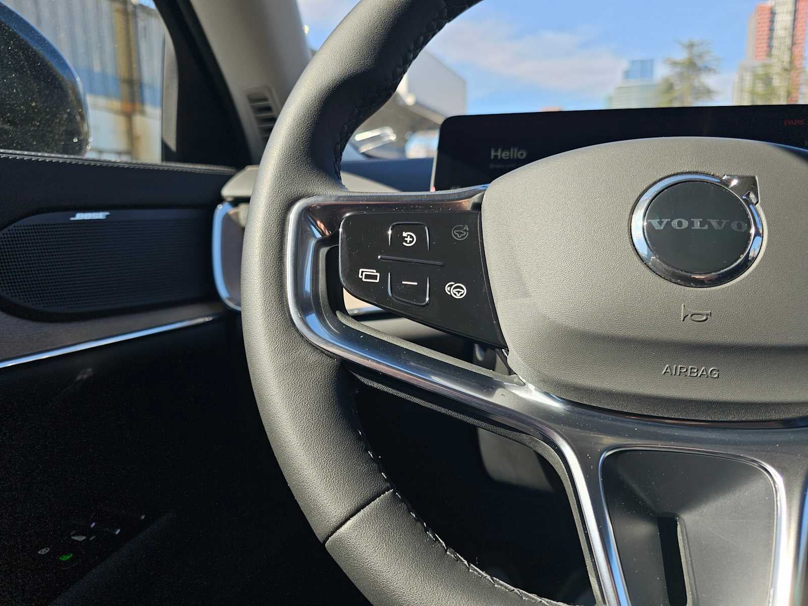 2025 Volvo EX90 Plus