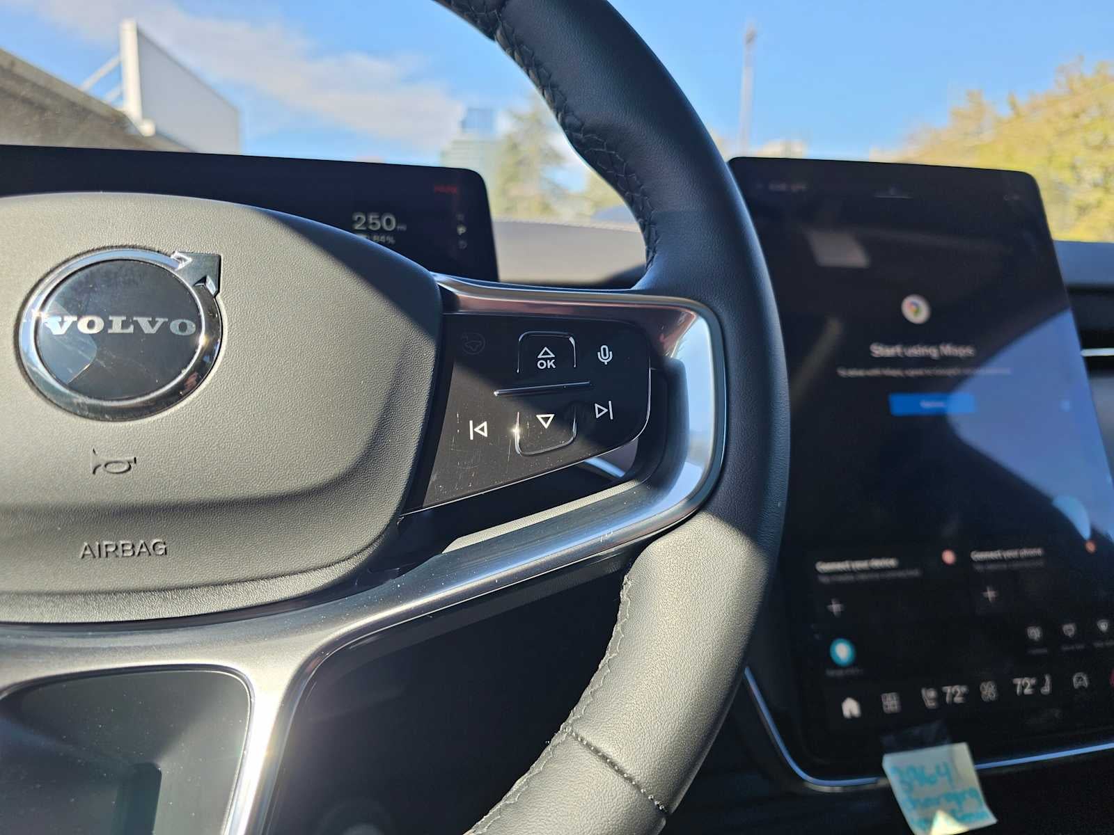 2025 Volvo EX90 Plus