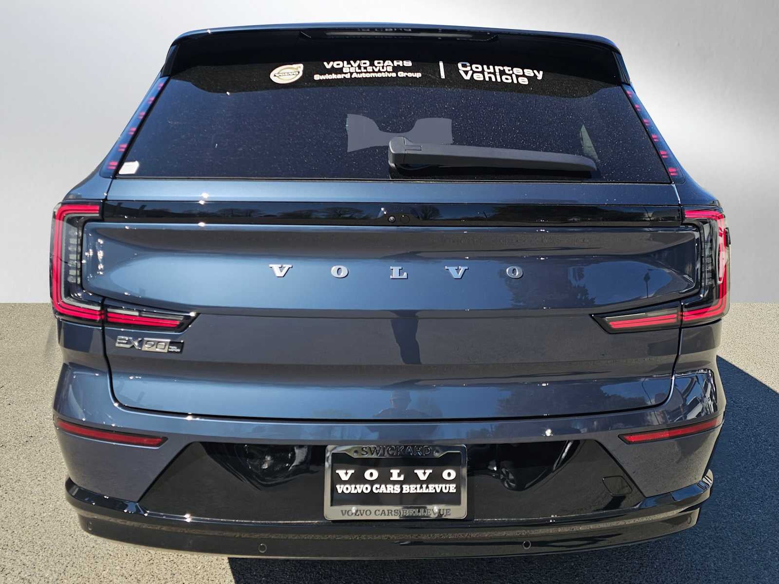 2025 Volvo EX90 Plus