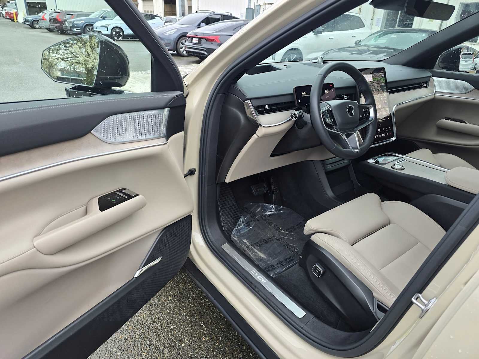 2025 Volvo EX90 Ultra