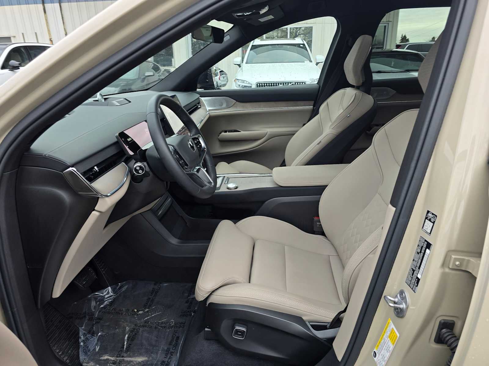 2025 Volvo EX90 Ultra