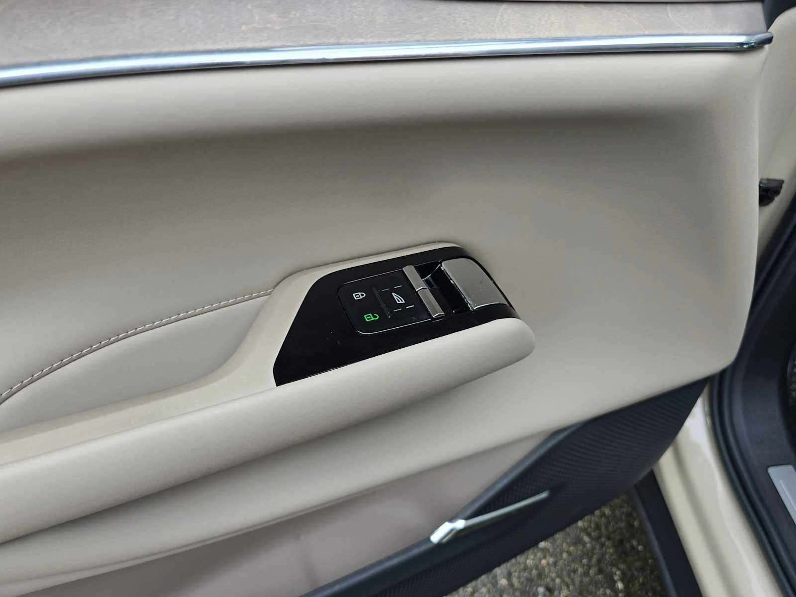 2025 Volvo EX90 Ultra