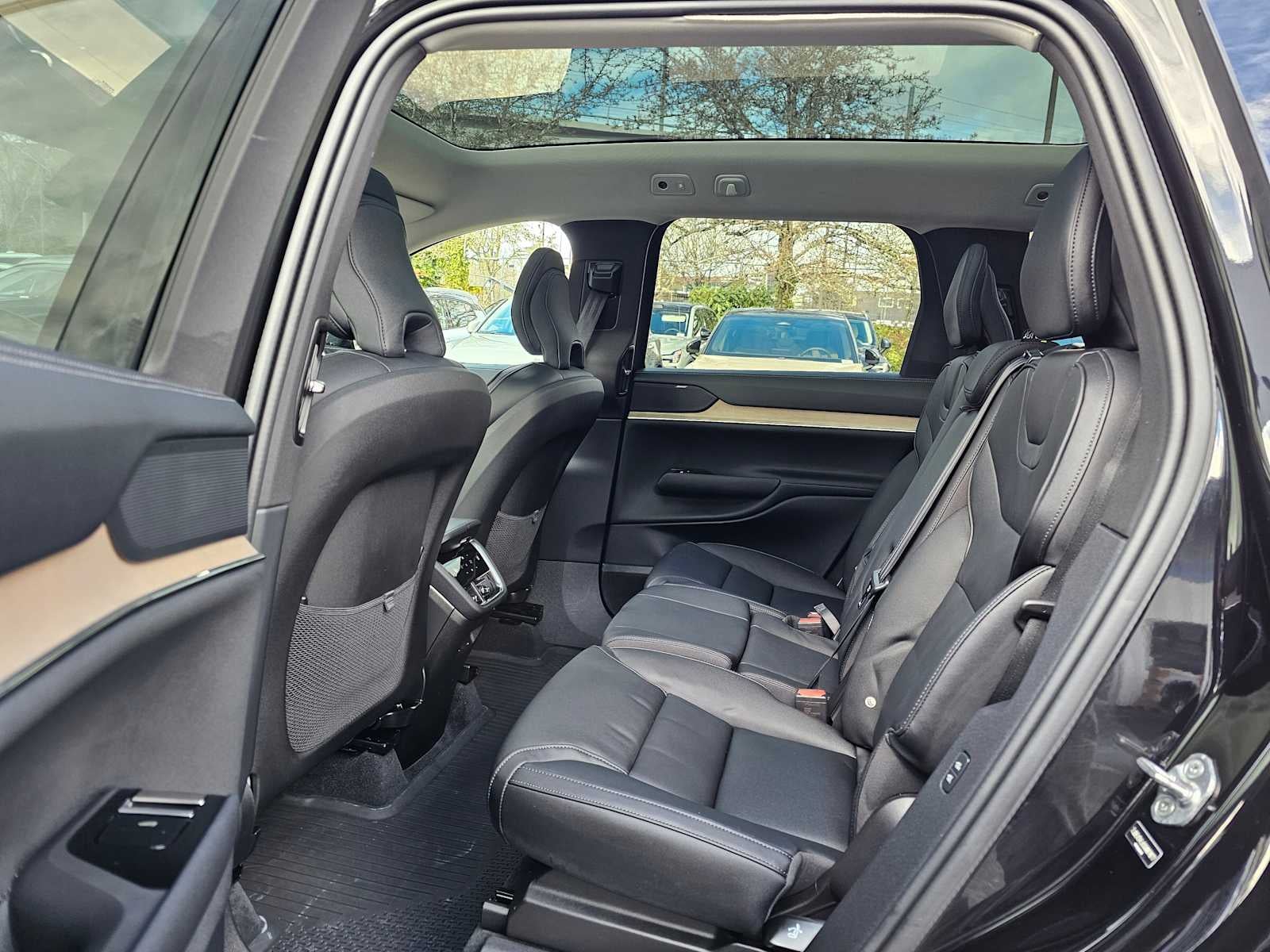 2025 Volvo EX90 Ultra