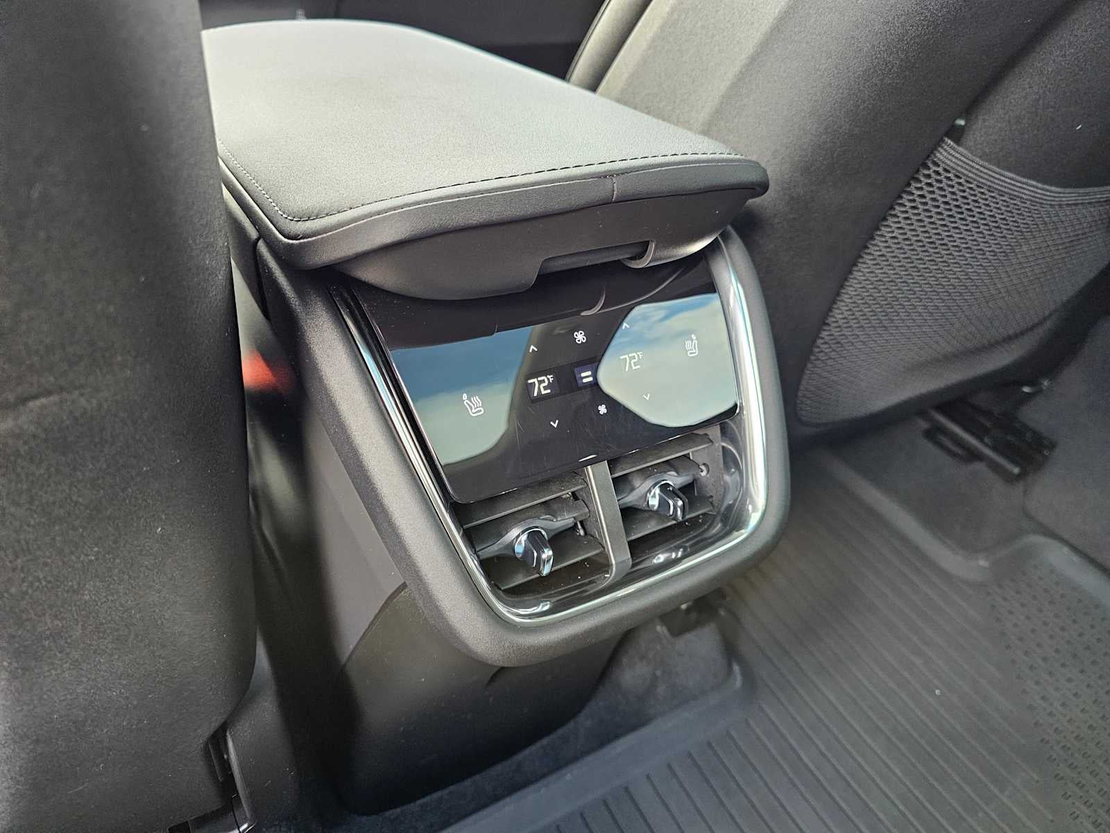 2025 Volvo EX90 Ultra