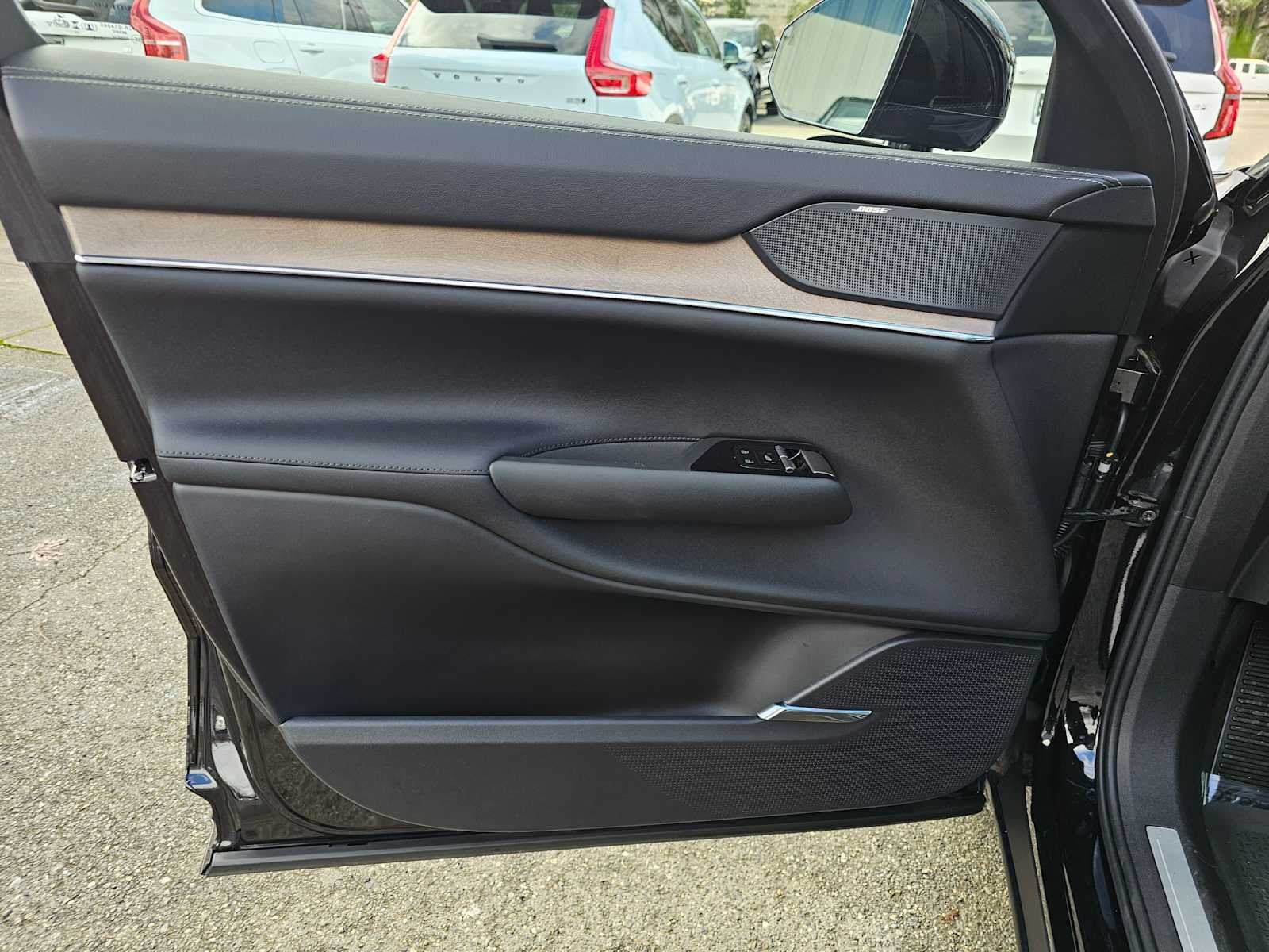 2025 Volvo EX90 Ultra