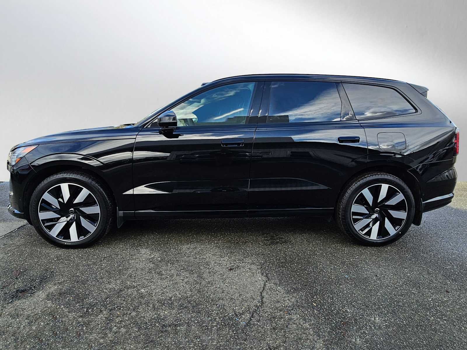 2025 Volvo EX90 Ultra