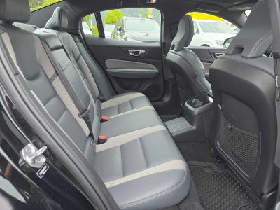 2022 Volvo S60 Recharge Plug-In Hybrid R-Design