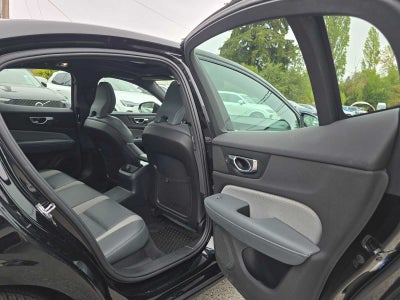 2022 Volvo S60 Recharge Plug-In Hybrid R-Design