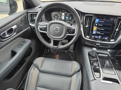 2022 Volvo S60 Recharge Plug-In Hybrid R-Design