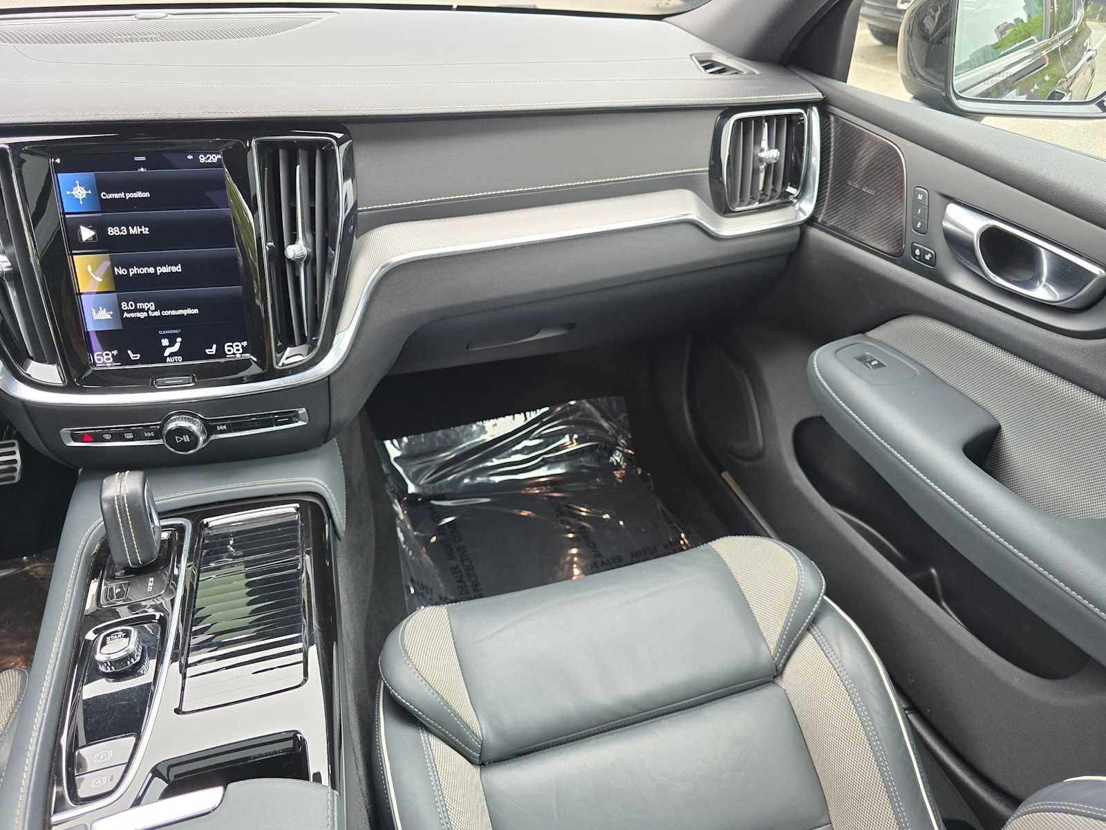 2022 Volvo S60 Recharge Plug-In Hybrid R-Design
