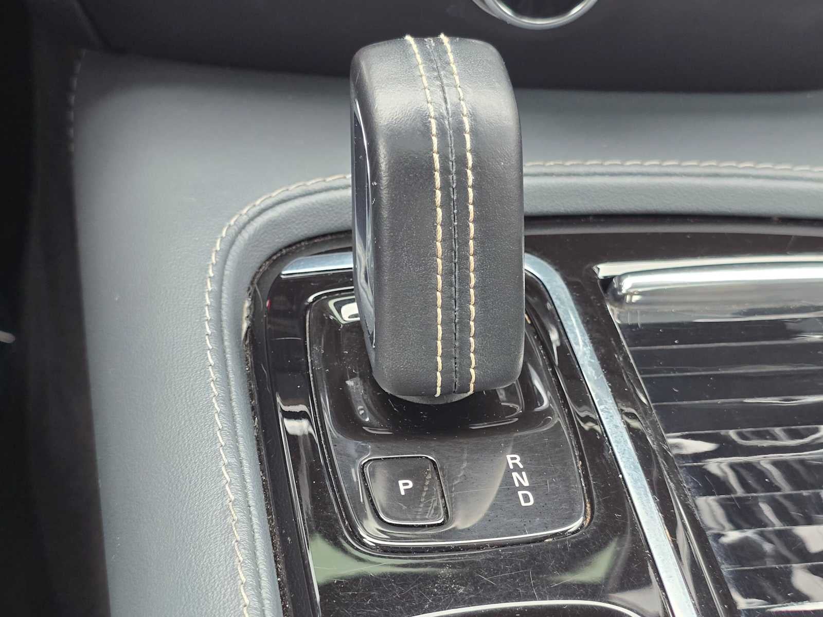 2022 Volvo S60 Recharge Plug-In Hybrid R-Design