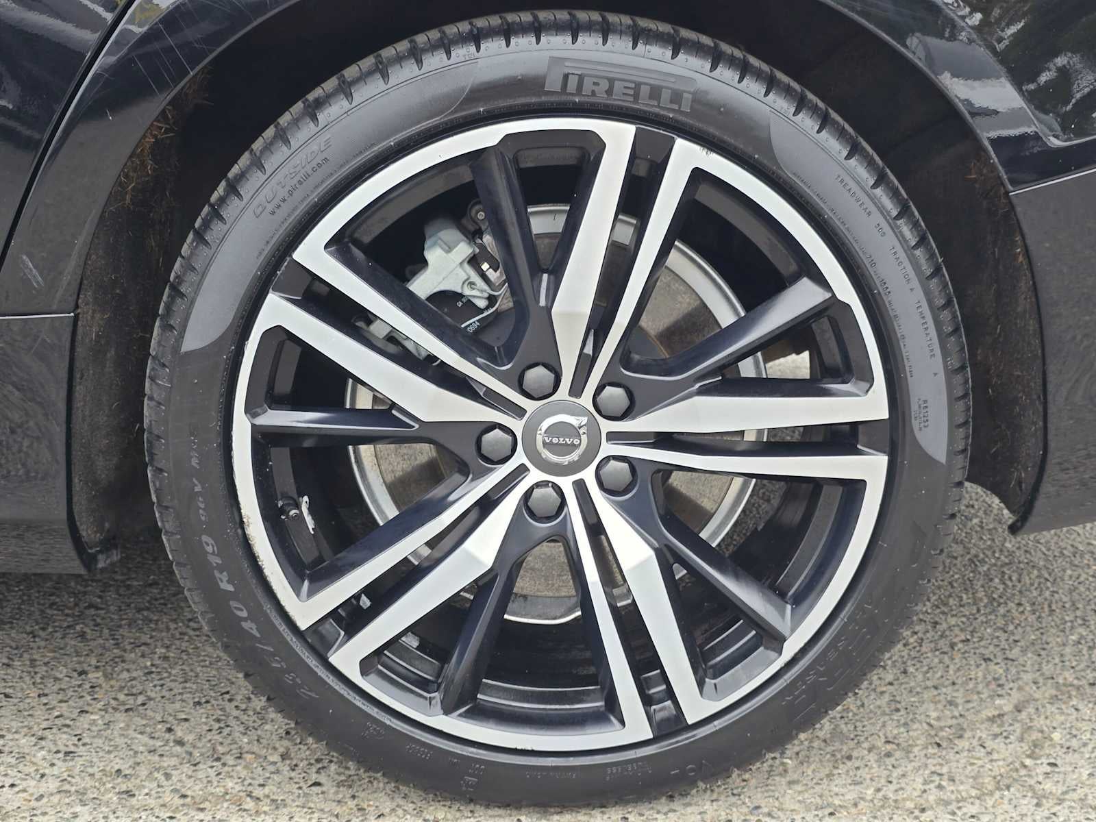 2022 Volvo S60 Recharge Plug-In Hybrid R-Design