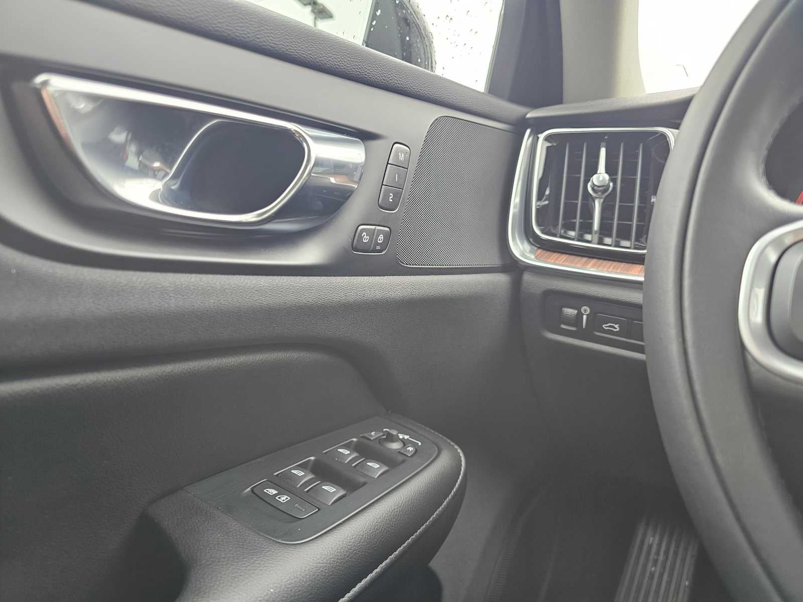 2022 Volvo S60 Recharge Plug-In Hybrid Inscription