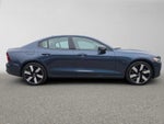 2024 Volvo S60 Recharge Plug-In Hybrid Plus Dark Theme