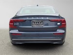 2024 Volvo S60 Recharge Plug-In Hybrid Plus Dark Theme