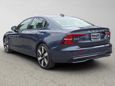 2024 Volvo S60 Recharge Plug-In Hybrid Plus Dark Theme
