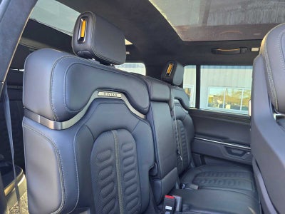 2025 Rivian R1S Adventure