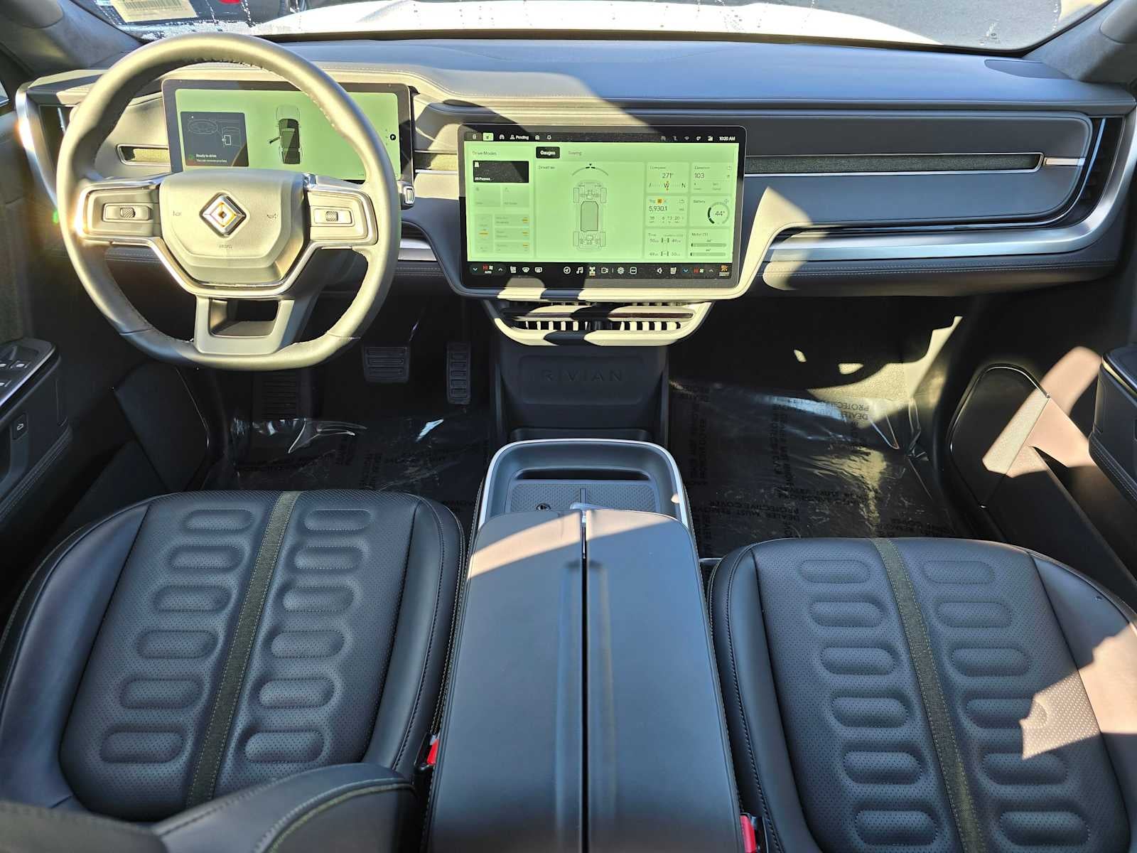 2025 Rivian R1S Adventure