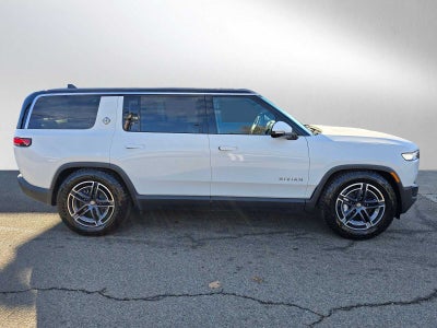 2025 Rivian R1S Adventure