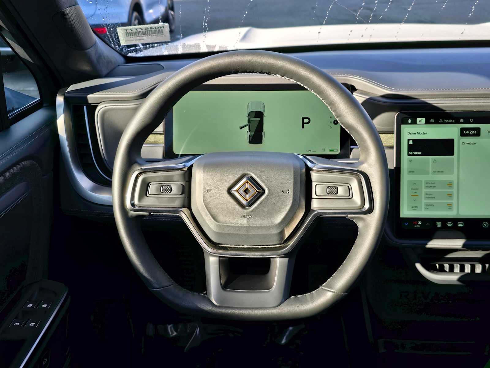 2025 Rivian R1S Adventure