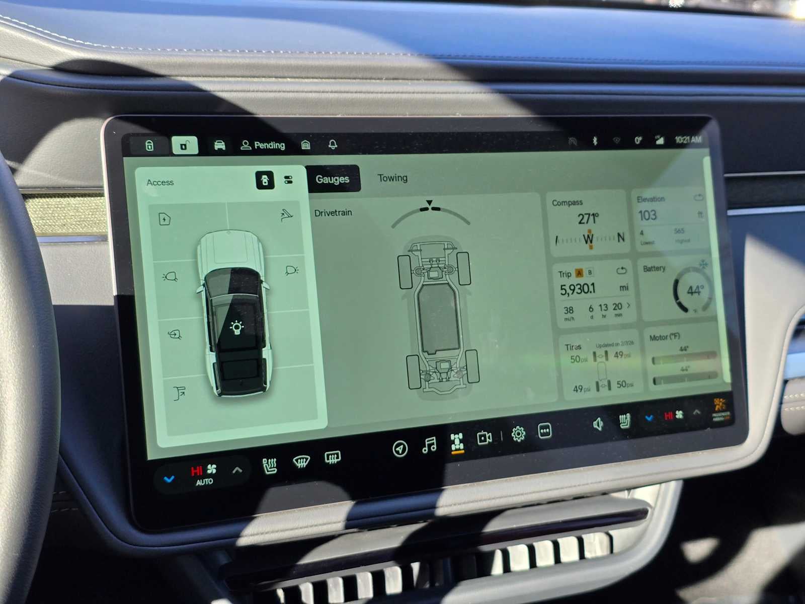 2025 Rivian R1S Adventure