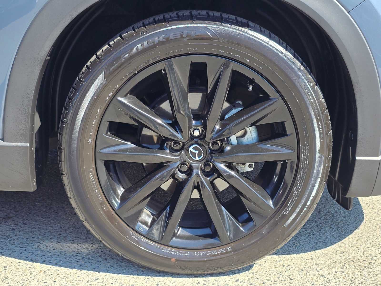 2023 Mazda Mazda CX-9 Carbon Edition