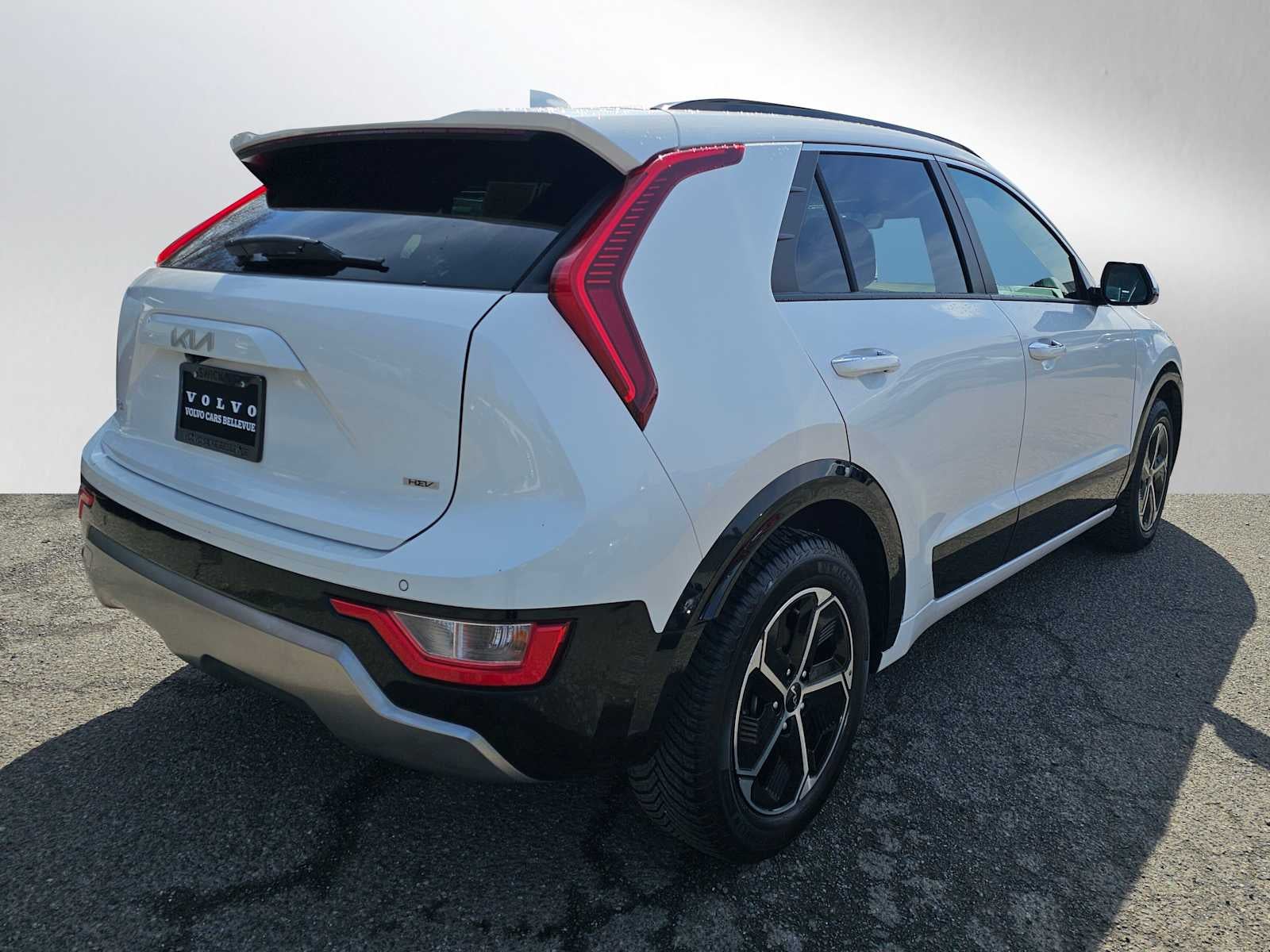 2023 Kia Niro SX