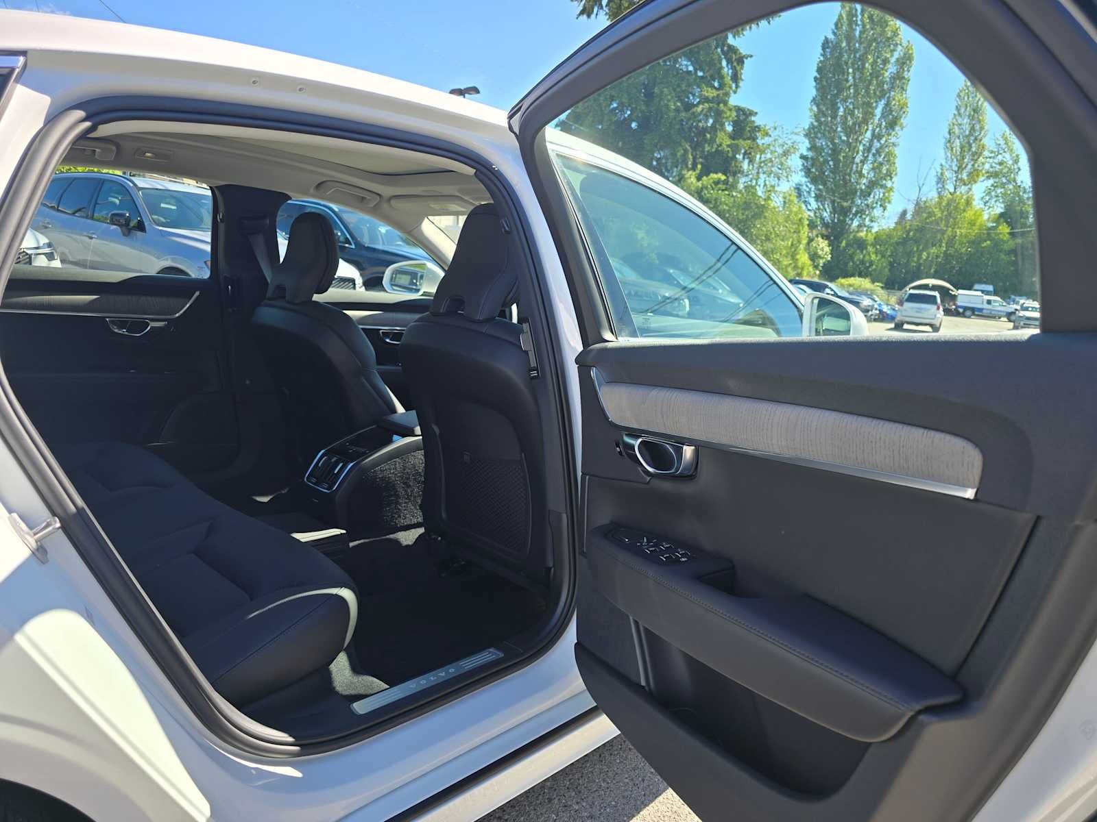 2025 Volvo S90 Plus