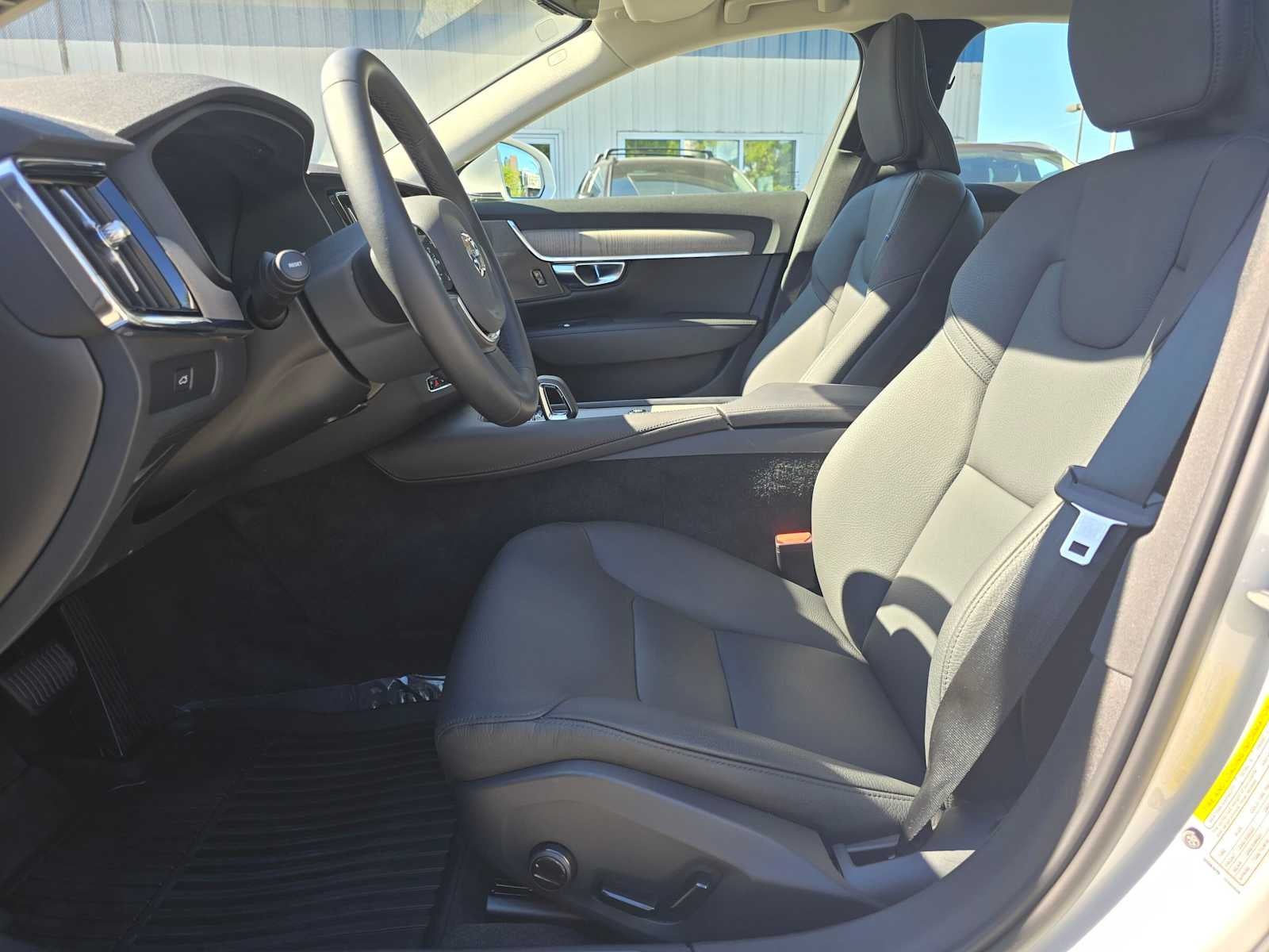2025 Volvo S90 Plus