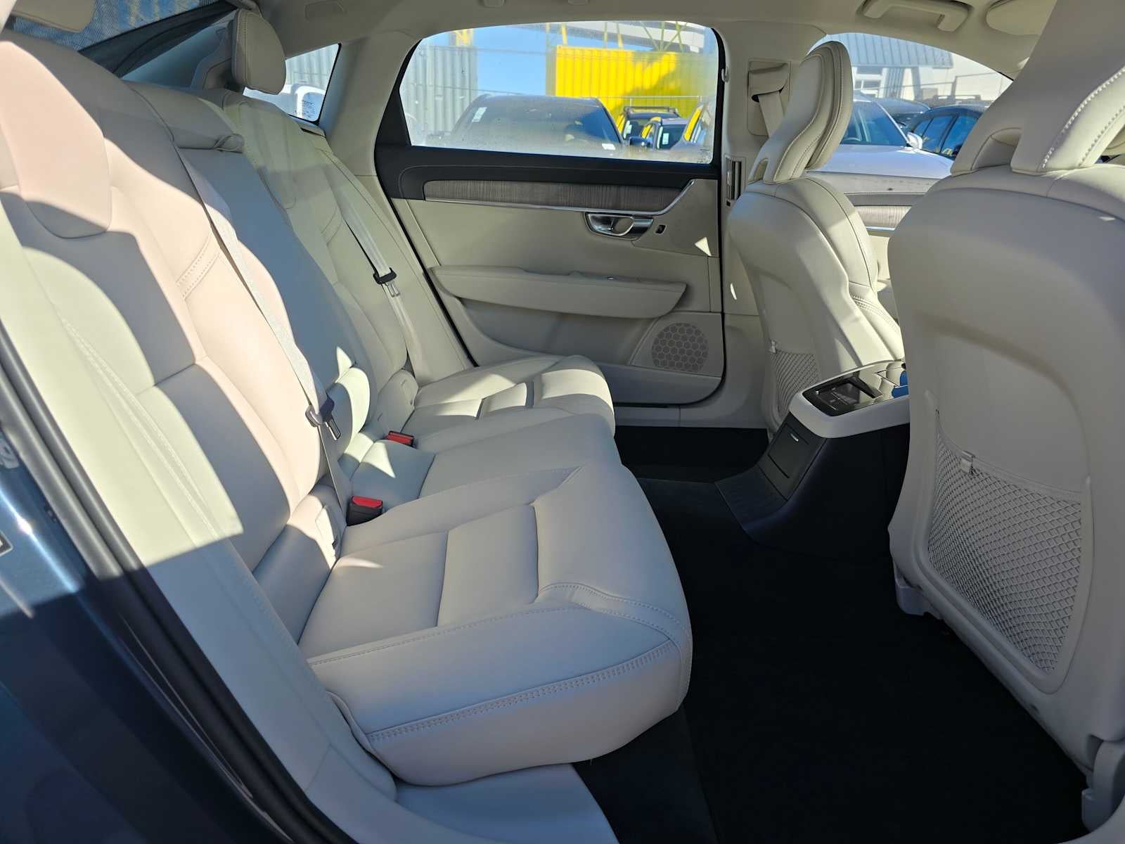 2024 Volvo S90 Recharge Plug-In Hybrid Ultimate