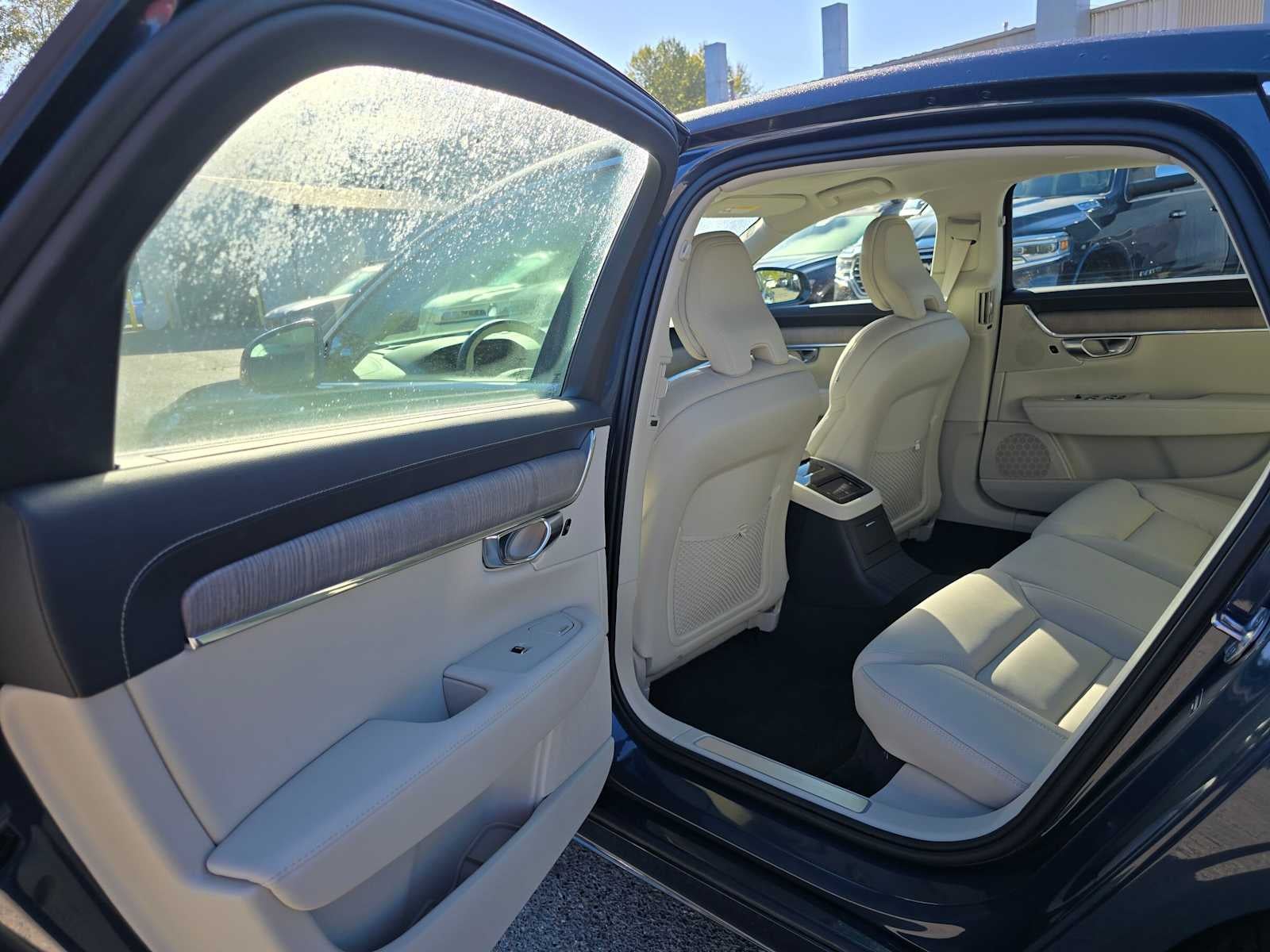 2024 Volvo S90 Recharge Plug-In Hybrid Ultimate