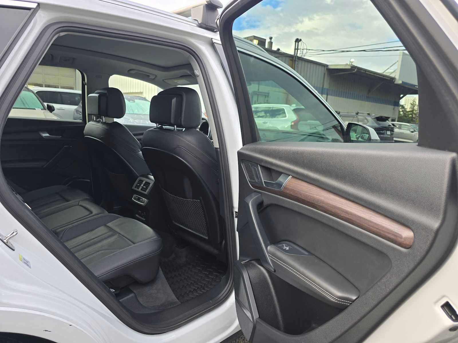 2022 Audi Q5 S line Premium Plus