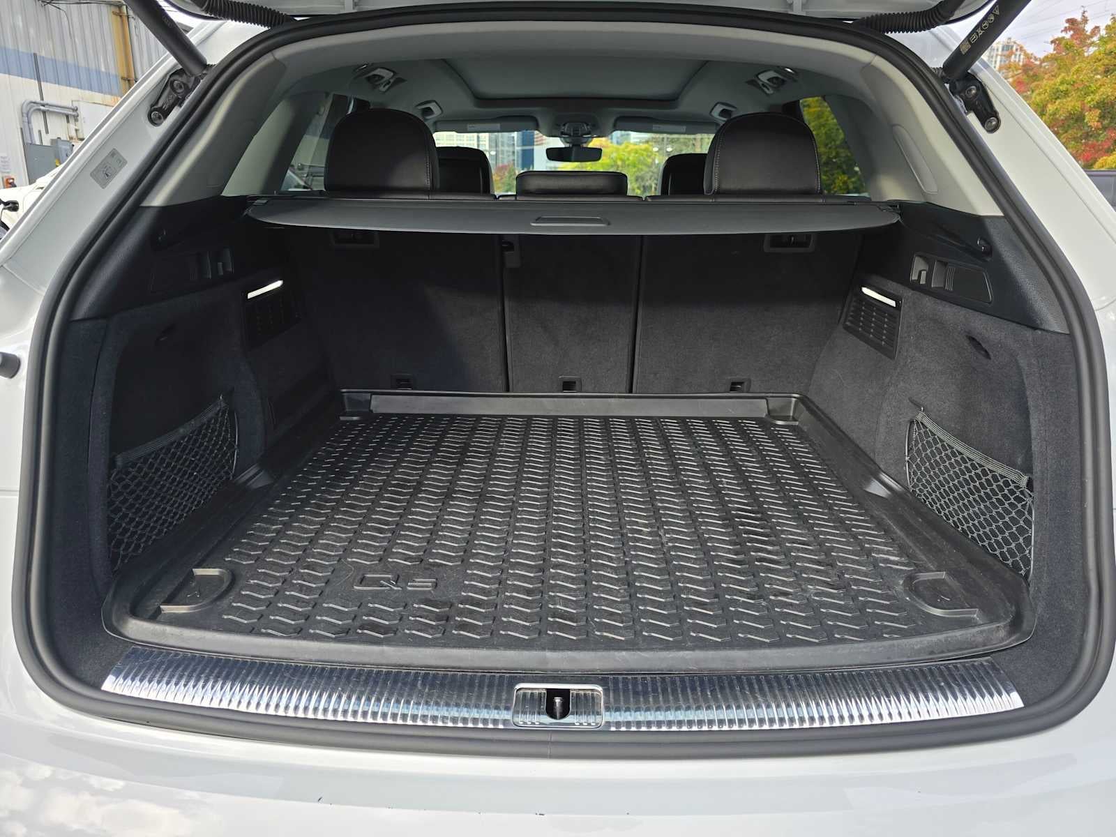 2022 Audi Q5 S line Premium Plus