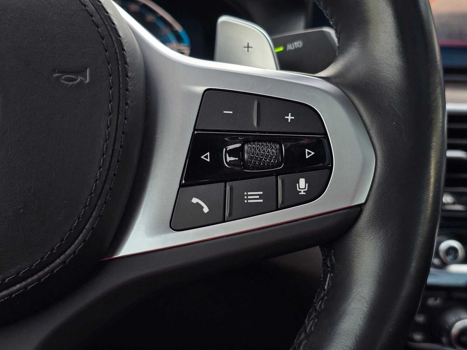 2023 BMW 5 Series 530e xDrive