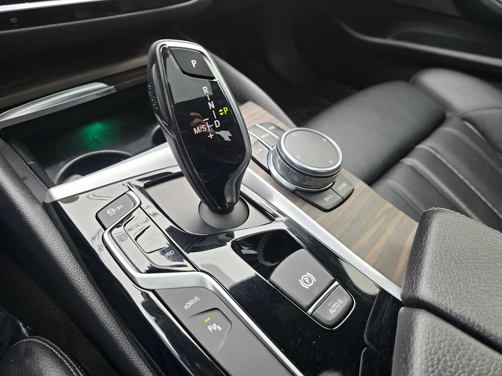 2018 BMW 5 Series 530e xDrive iPerformance