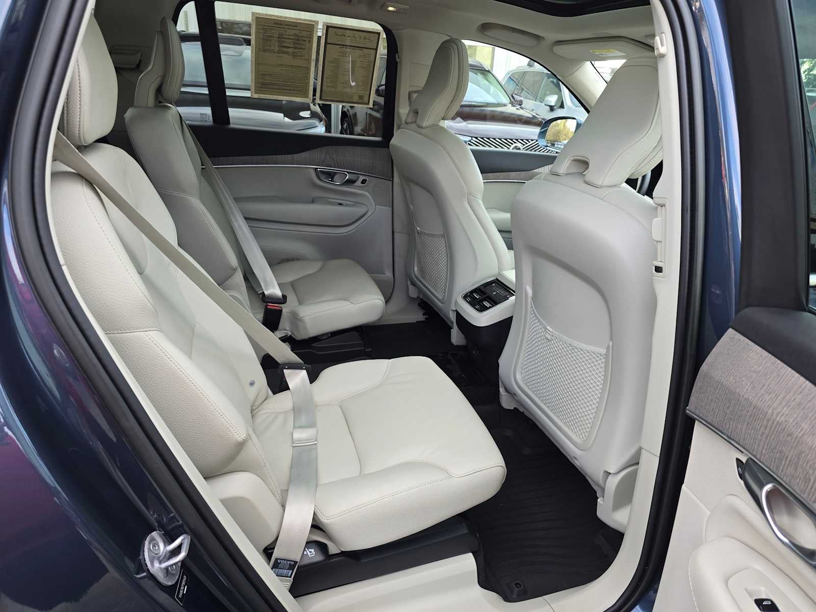 2023 Volvo XC90 Plus