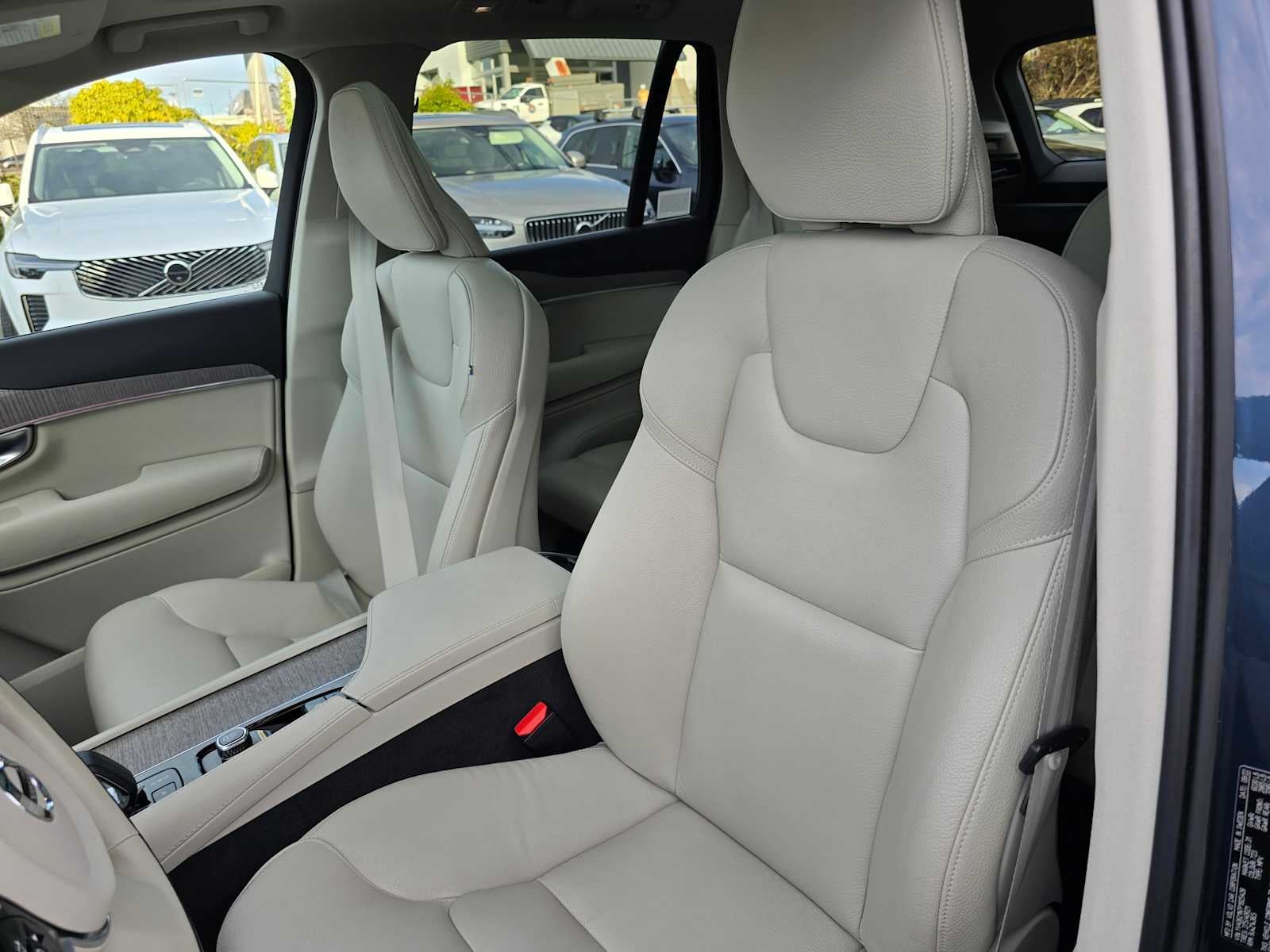 2023 Volvo XC90 Plus