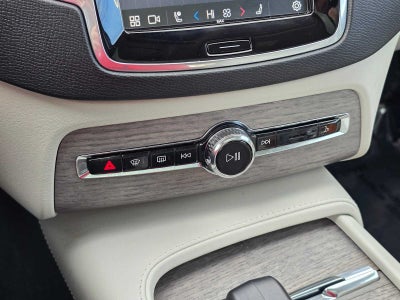 2023 Volvo XC90 Plus